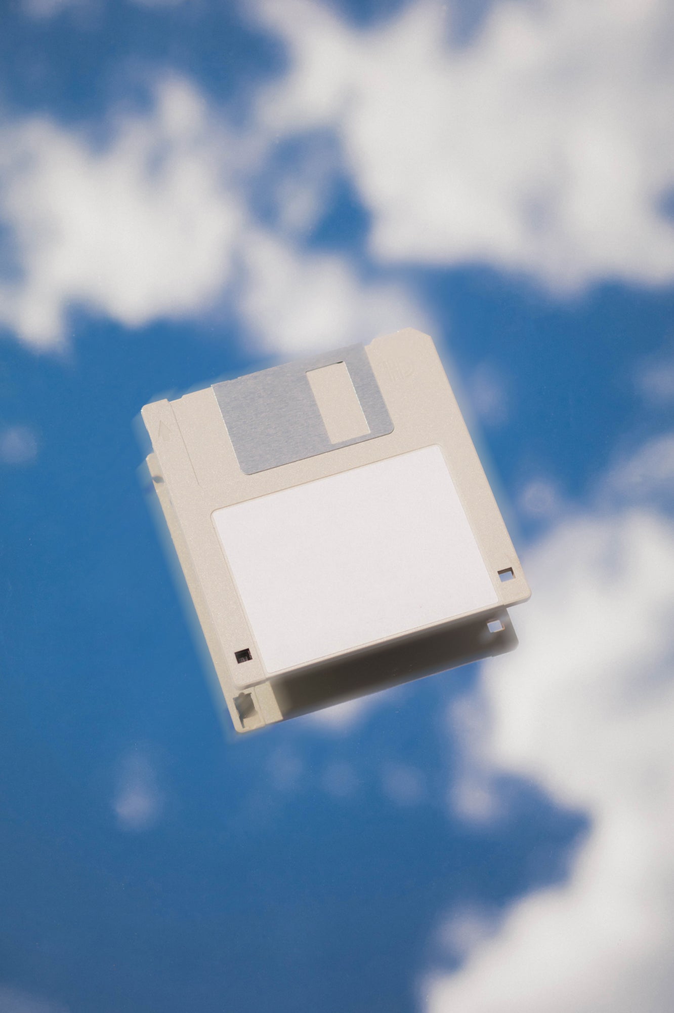 Floppy Disk Mockup DS_013