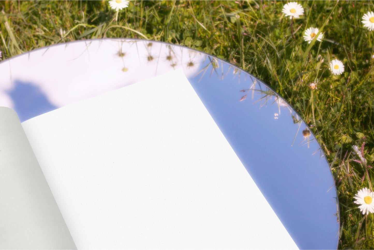 Magazine Mockup DS_020