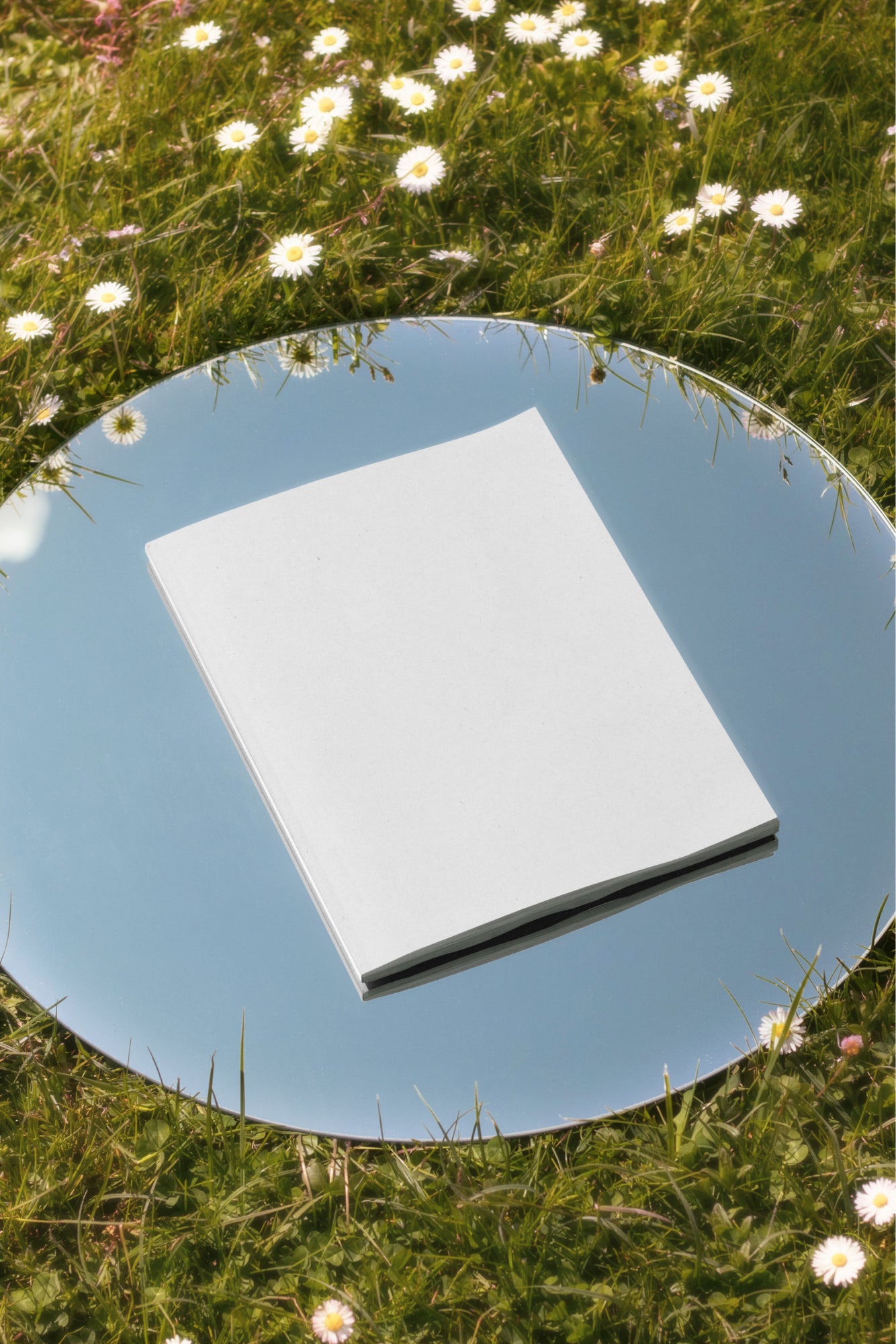 Magazine Mockup DS_021