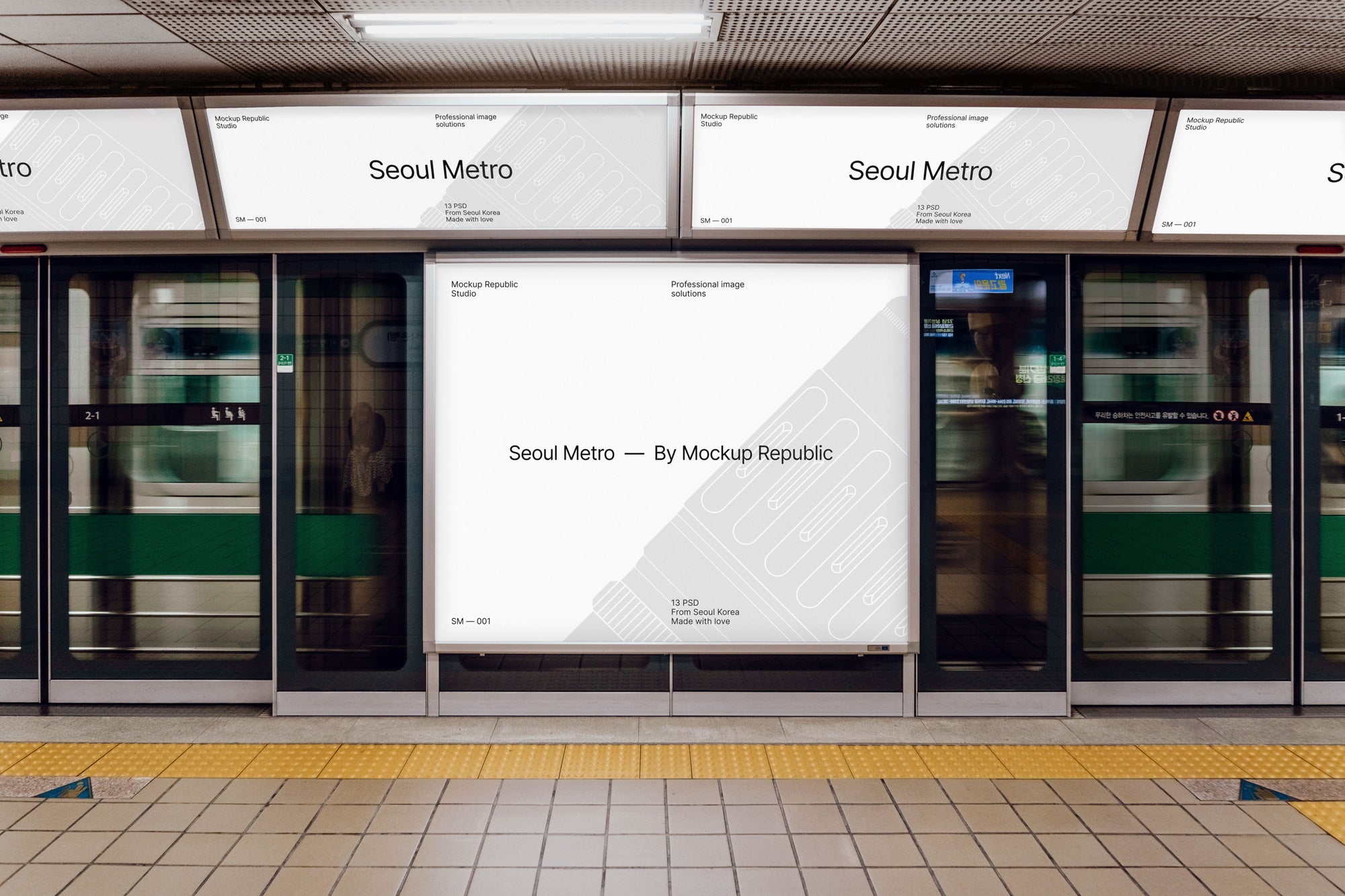 Metro Billboards Mockup SM_001