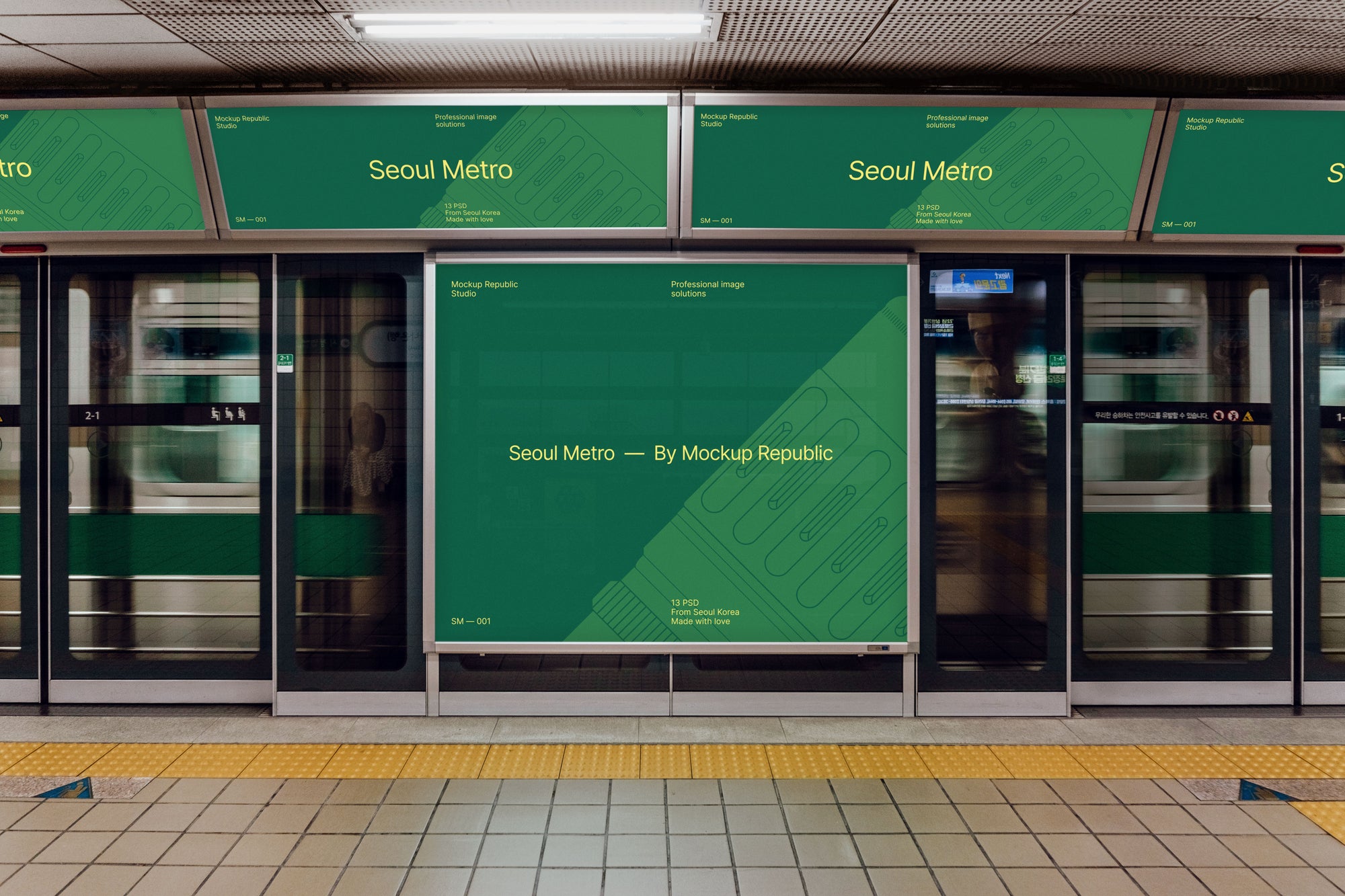 Metro Billboards Mockup SM_001