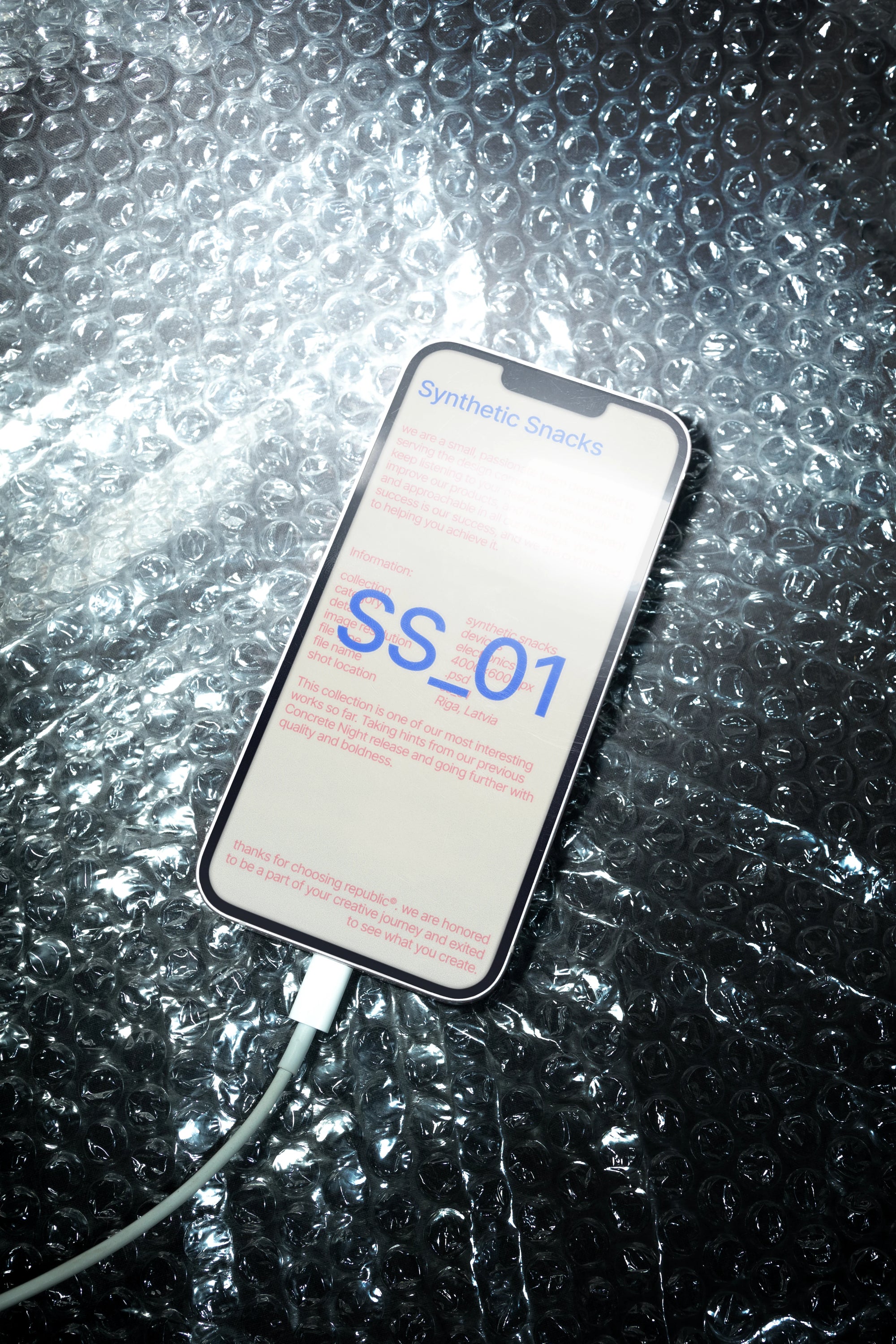 iPhone Mockup SS_01
