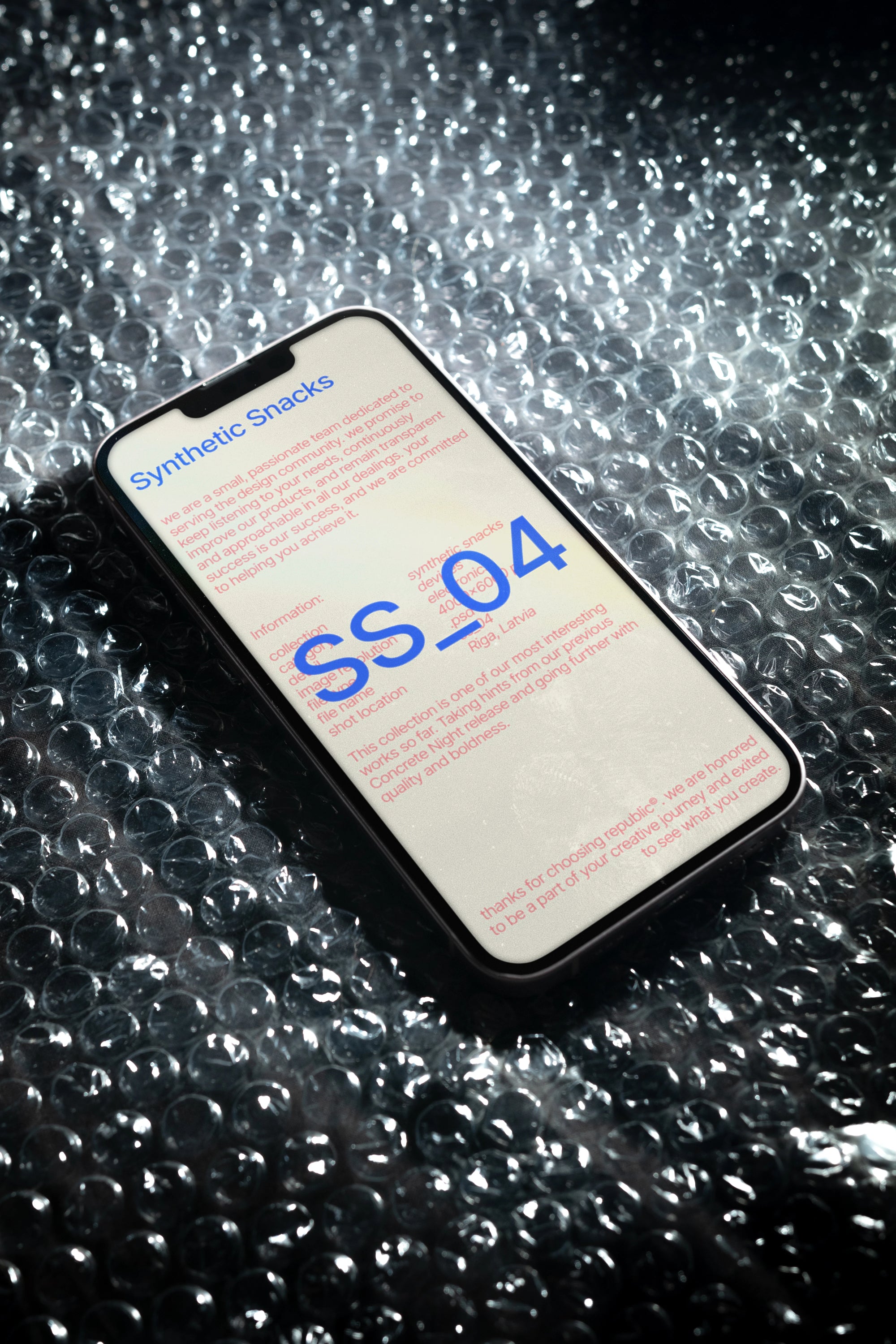 iPhone Mockup SS_04