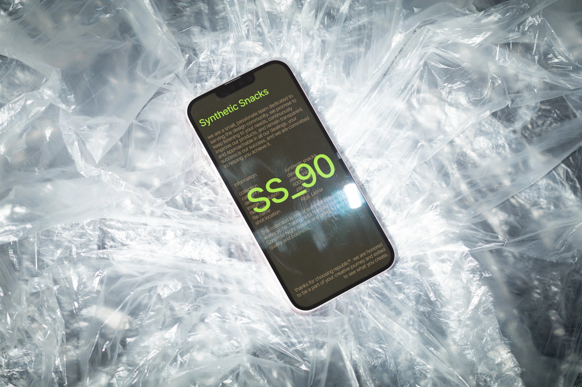 iPhone Mockup SS_90
