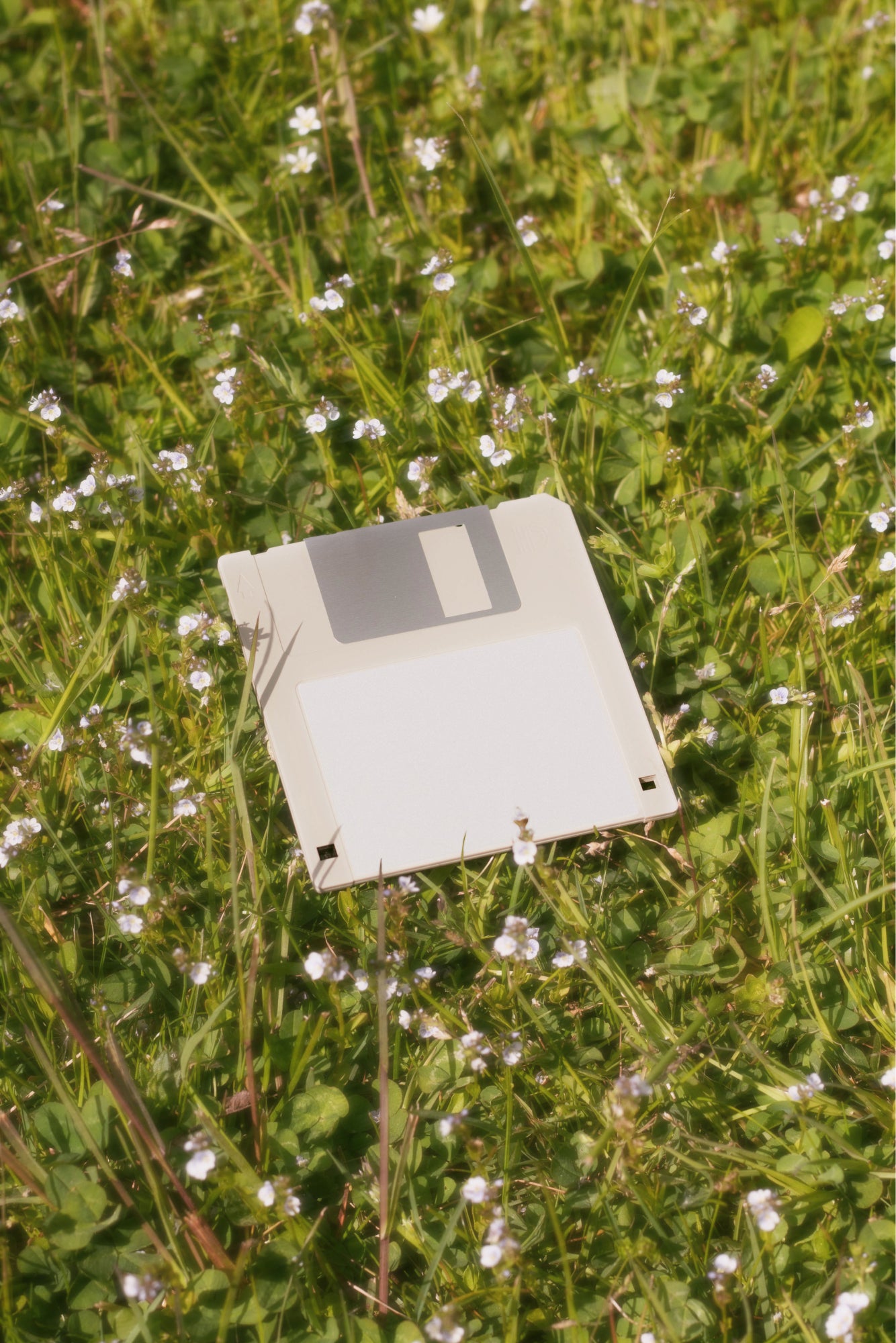 Floppy Disk Mockup DS_012