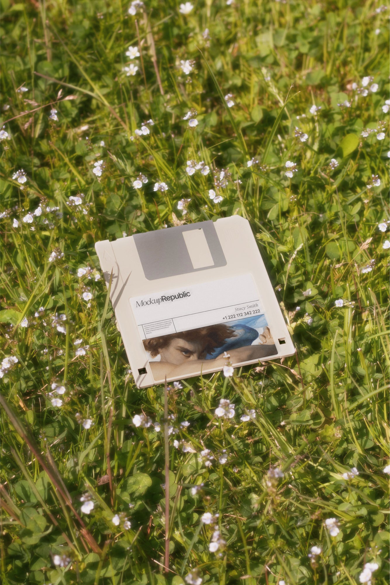 Floppy Disk Mockup DS_012