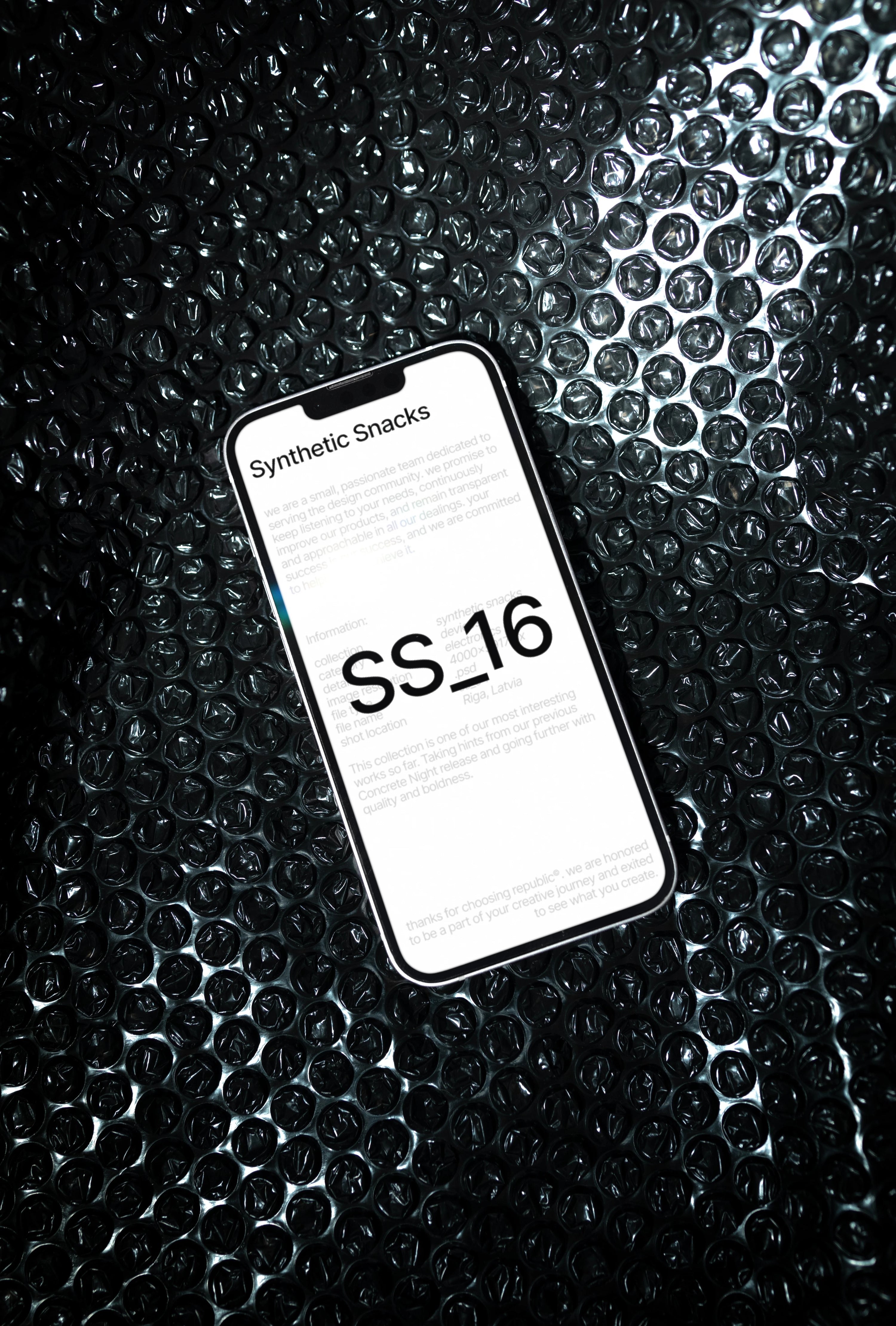 iPhone Mockup SS_16