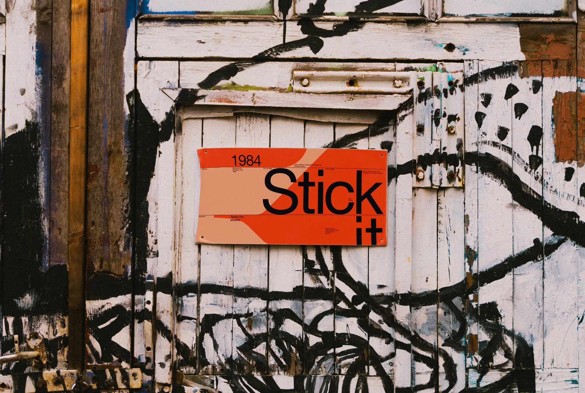 Urban Sticker Mockup ST_011